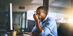 Image representing an employee facing mental stress