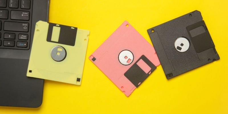 Floppy disk phases out